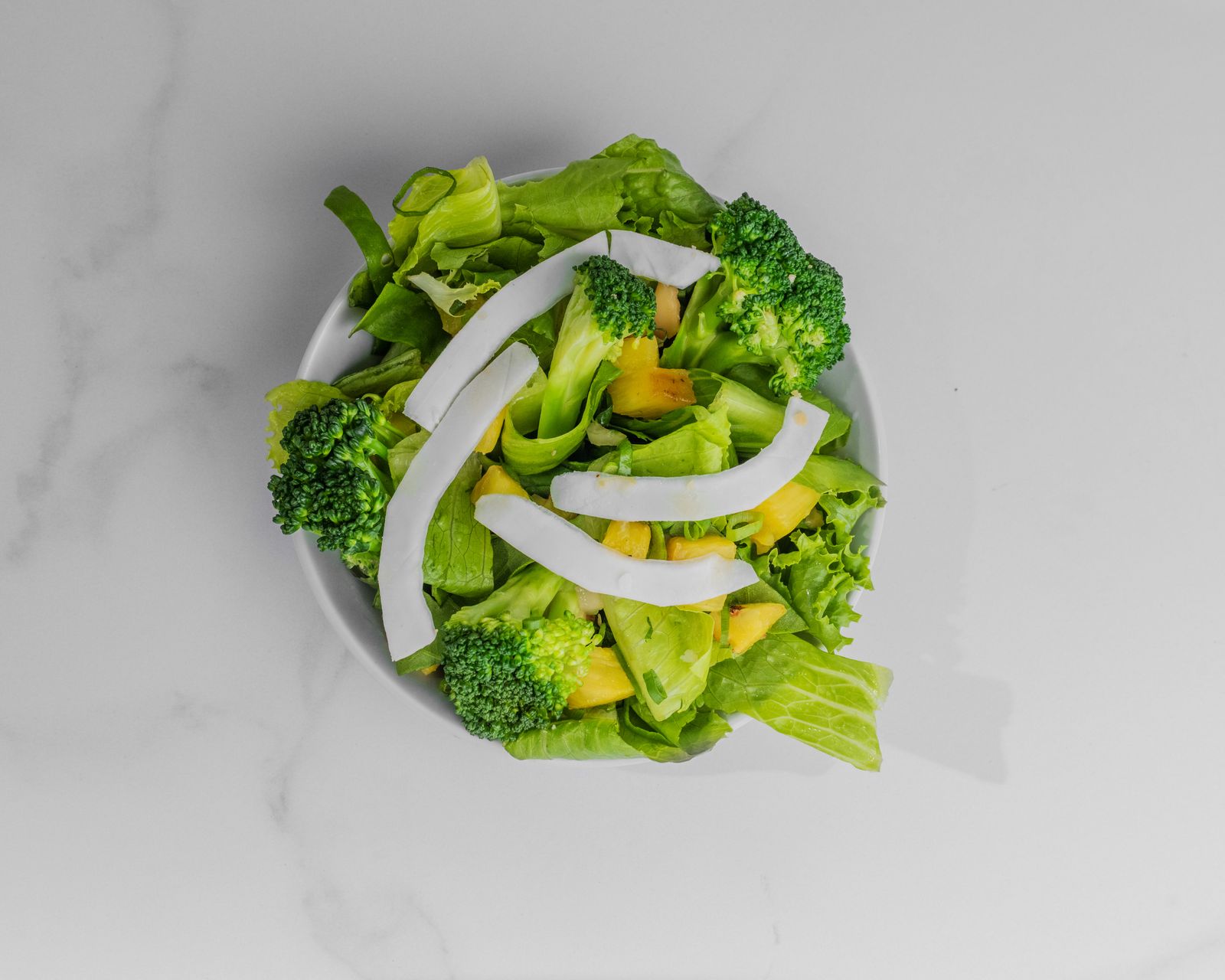 Ensalada de Lechuga, Brocoli y Piña